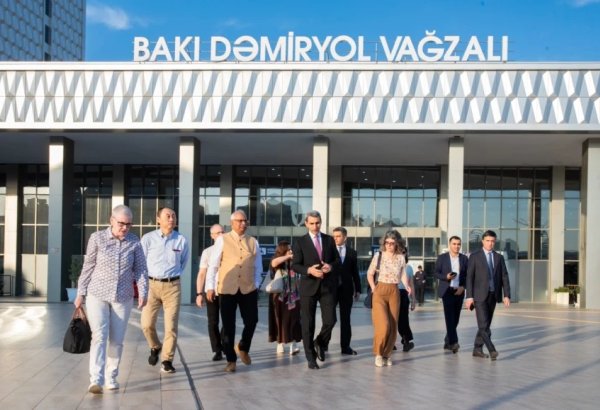 ADY ilə Asiya İnkişaf Bankı arasında gələcək əməkdaşlıq imkanları müzakirə olunub