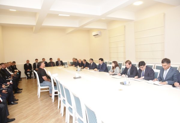 Xaçmaz Rayon İcra Hakimiyyətinin başçısı növbəti vətəndaş qəbulunu keçirib (FOTO)