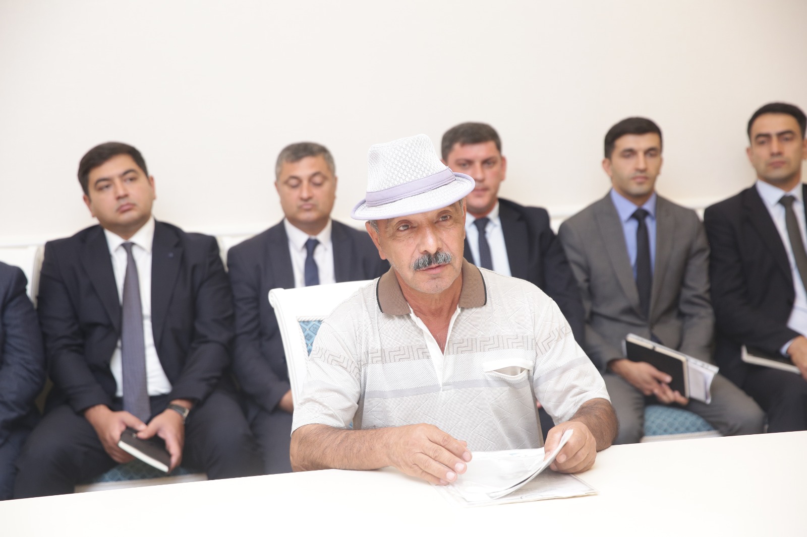 Xaçmaz Rayon İcra Hakimiyyətinin başçısı növbəti vətəndaş qəbulunu keçirib (FOTO)