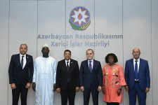 Ceyhun Bayramov Pan-Afrika Parlamentinin prezidenti ilə Azərbaycan-Afrika əlaqələrinin inkişafını müzakirə edib (FOTO)