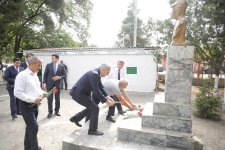 Xaçmaz Rayon İcra Hakimiyyətinin başçısı Elnur Rzayev Ağyazı Buduq kəndində sakinlərlə görüşüb (FOTO)