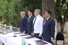Xaçmaz Rayon İcra Hakimiyyətinin başçısı Elnur Rzayev Ağyazı Buduq kəndində sakinlərlə görüşüb (FOTO)