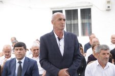 Xaçmaz Rayon İcra Hakimiyyətinin başçısı Elnur Rzayev Ağyazı Buduq kəndində sakinlərlə görüşüb (FOTO)