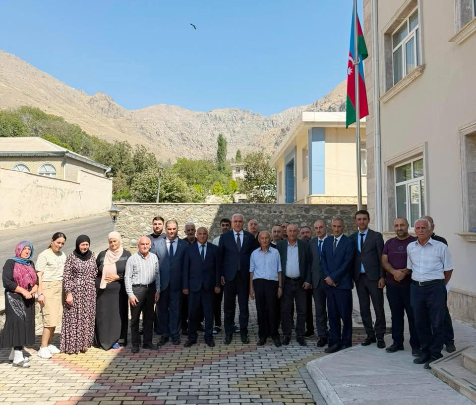 Milli Məclisin deputatı Vüqar Rəhimzadə Ordubadda seçiciləri ilə növbəti görüşünü keçirib (FOTO)