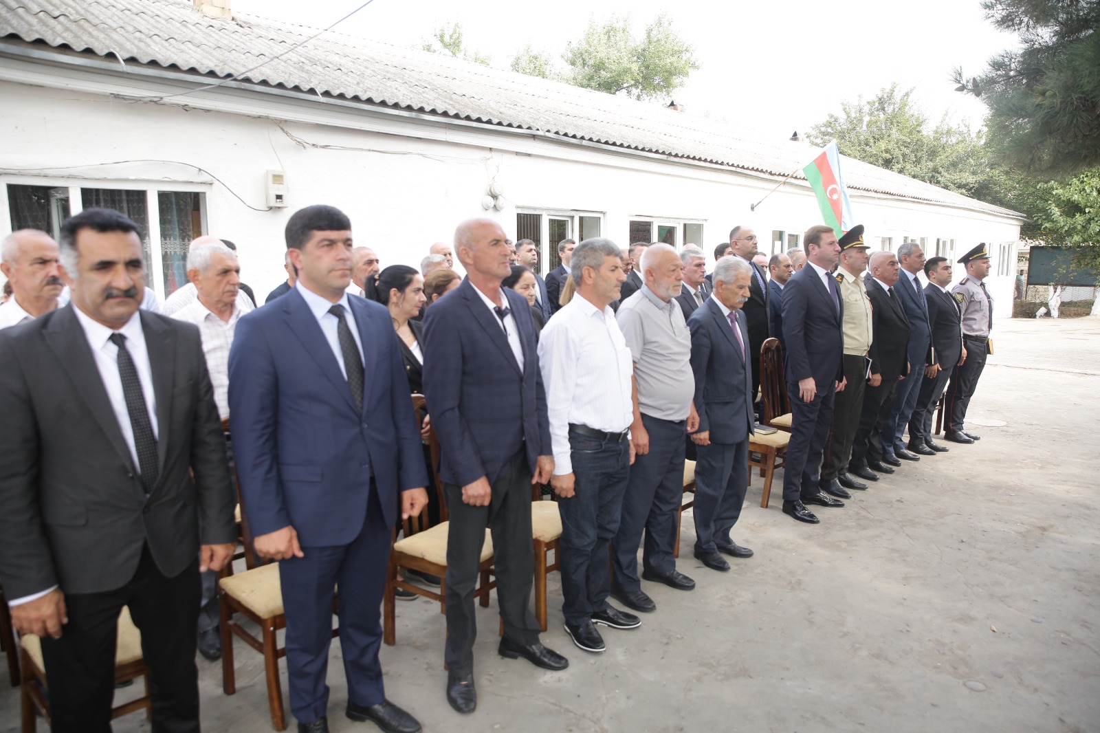 Xaçmaz Rayon İcra Hakimiyyətinin başçısı Elnur Rzayev Ağyazı Buduq kəndində sakinlərlə görüşüb (FOTO)