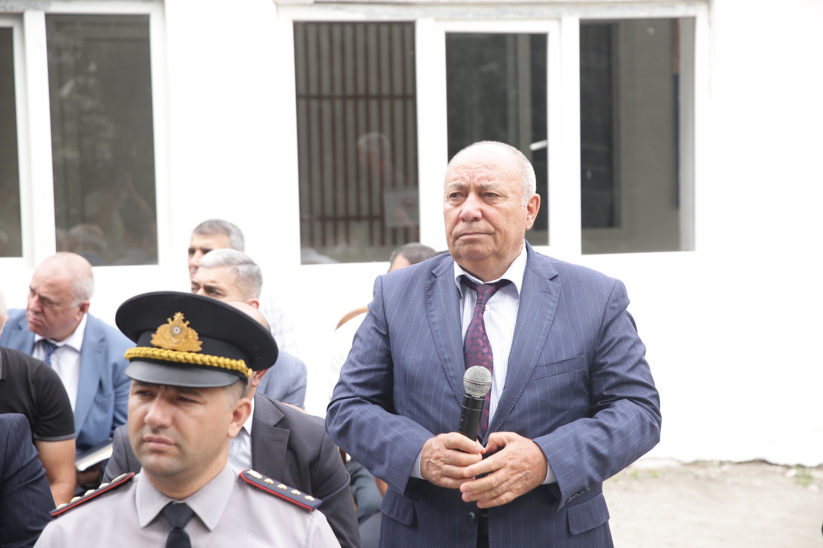 Xaçmaz Rayon İcra Hakimiyyətinin başçısı Elnur Rzayev Ağyazı Buduq kəndində sakinlərlə görüşüb (FOTO)