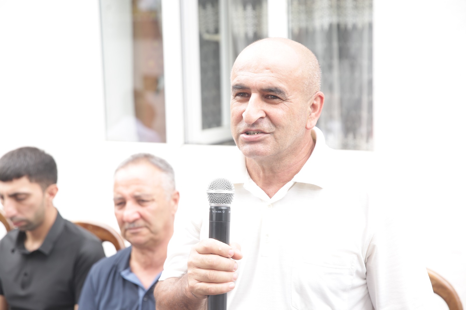 Xaçmaz Rayon İcra Hakimiyyətinin başçısı Elnur Rzayev Ağyazı Buduq kəndində sakinlərlə görüşüb (FOTO)