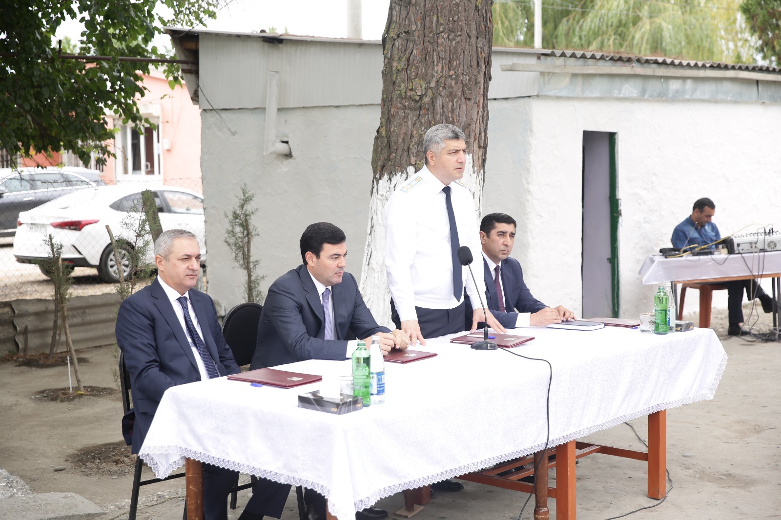 Xaçmaz Rayon İcra Hakimiyyətinin başçısı Elnur Rzayev Ağyazı Buduq kəndində sakinlərlə görüşüb (FOTO)