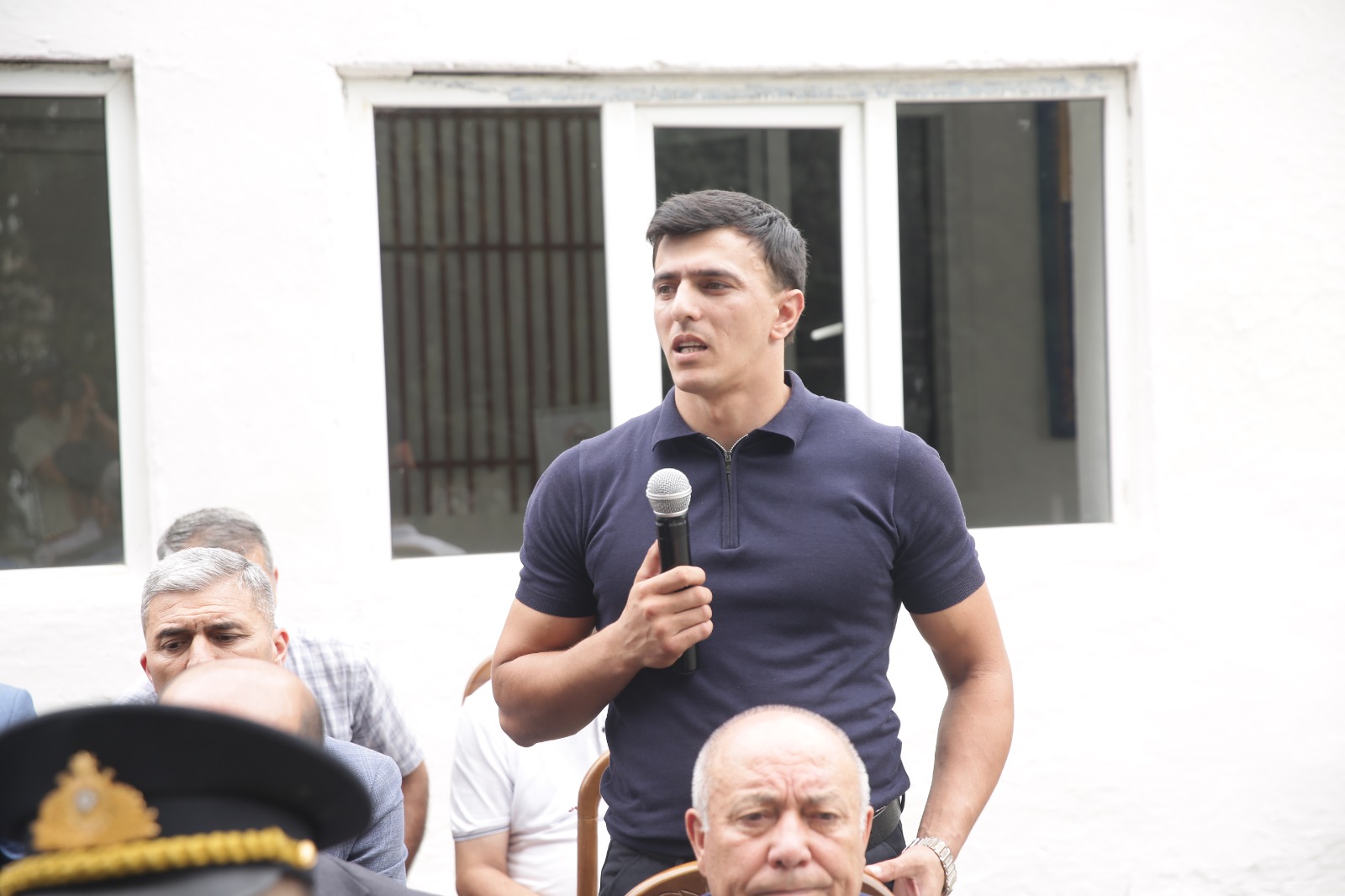 Xaçmaz Rayon İcra Hakimiyyətinin başçısı Elnur Rzayev Ağyazı Buduq kəndində sakinlərlə görüşüb (FOTO)