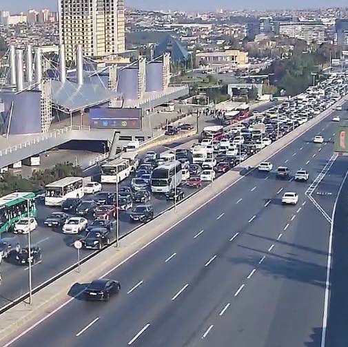 DİQQƏT: Bu yollarda tıxac var - SİYAHI (FOTO)