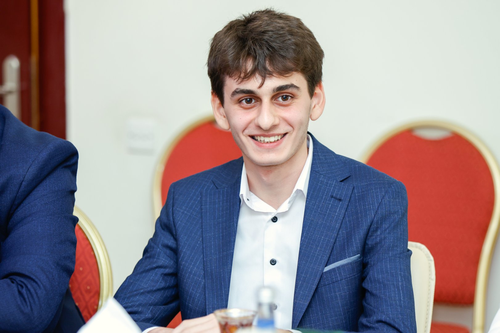 617 balla baytarlığı seçdi: “PAŞA Holding”ə daxil olan Agro Dairy gələcəyin baytarına dəstək oldu (FOTO)
