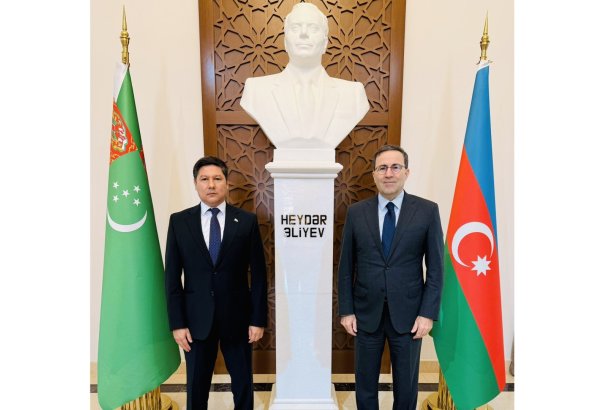 Azərbaycan və Türkmənistan arasında enerji sahəsində əməkdaşlıq müzakirə olunub