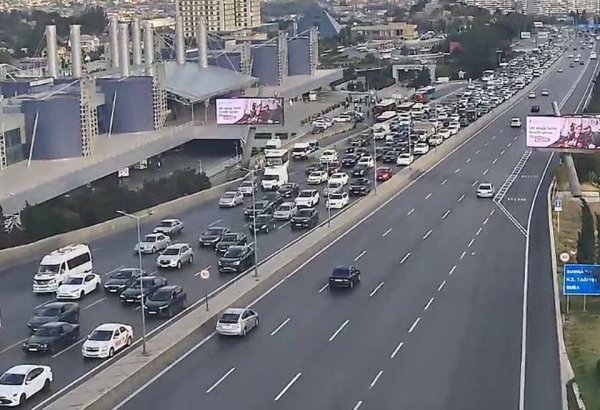 DİQQƏT: Bu yollarda tıxac var - SİYAHI