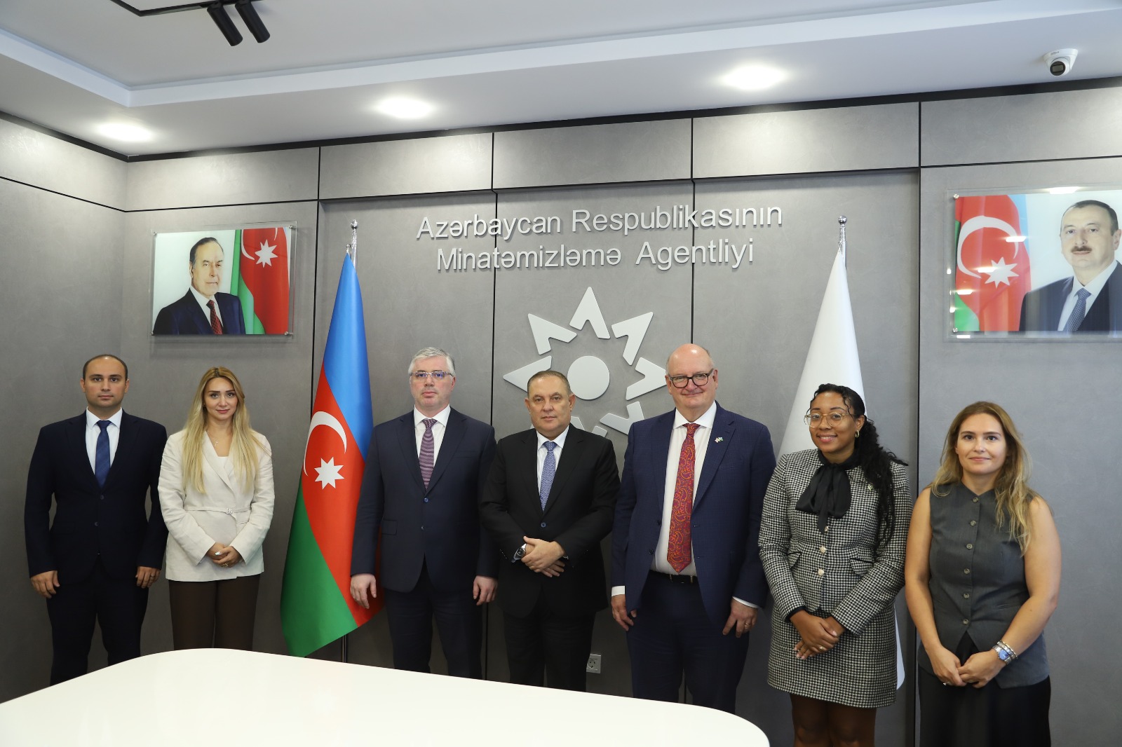 ANAMA ilə Böyük Britaniya arasında minatəmizləmə sahəsində yeni layihələr müzakirə edilib (FOTO)