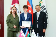 617 balla baytarlığı seçdi: “PAŞA Holding”ə daxil olan Agro Dairy gələcəyin baytarına dəstək oldu (FOTO)