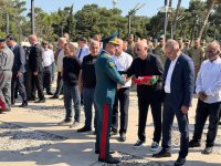 Əli Nağıyev, Zakir Həsənov və Elçin Quliyev general İsgəndər Allahverdiyevin dəfn mərasimində (FOTO)