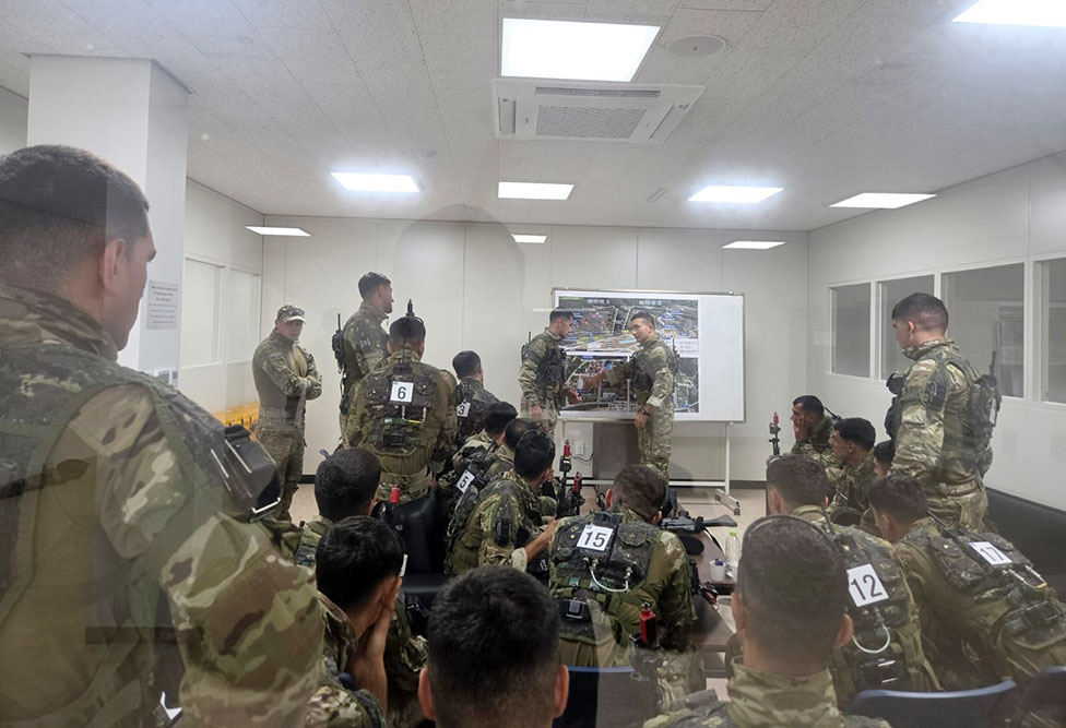 Azərbaycan hərbçiləri Cənubi Koreyada beynəlxalq döyüş təlimi müsabiqəsində iştirak ediblər (FOTO)