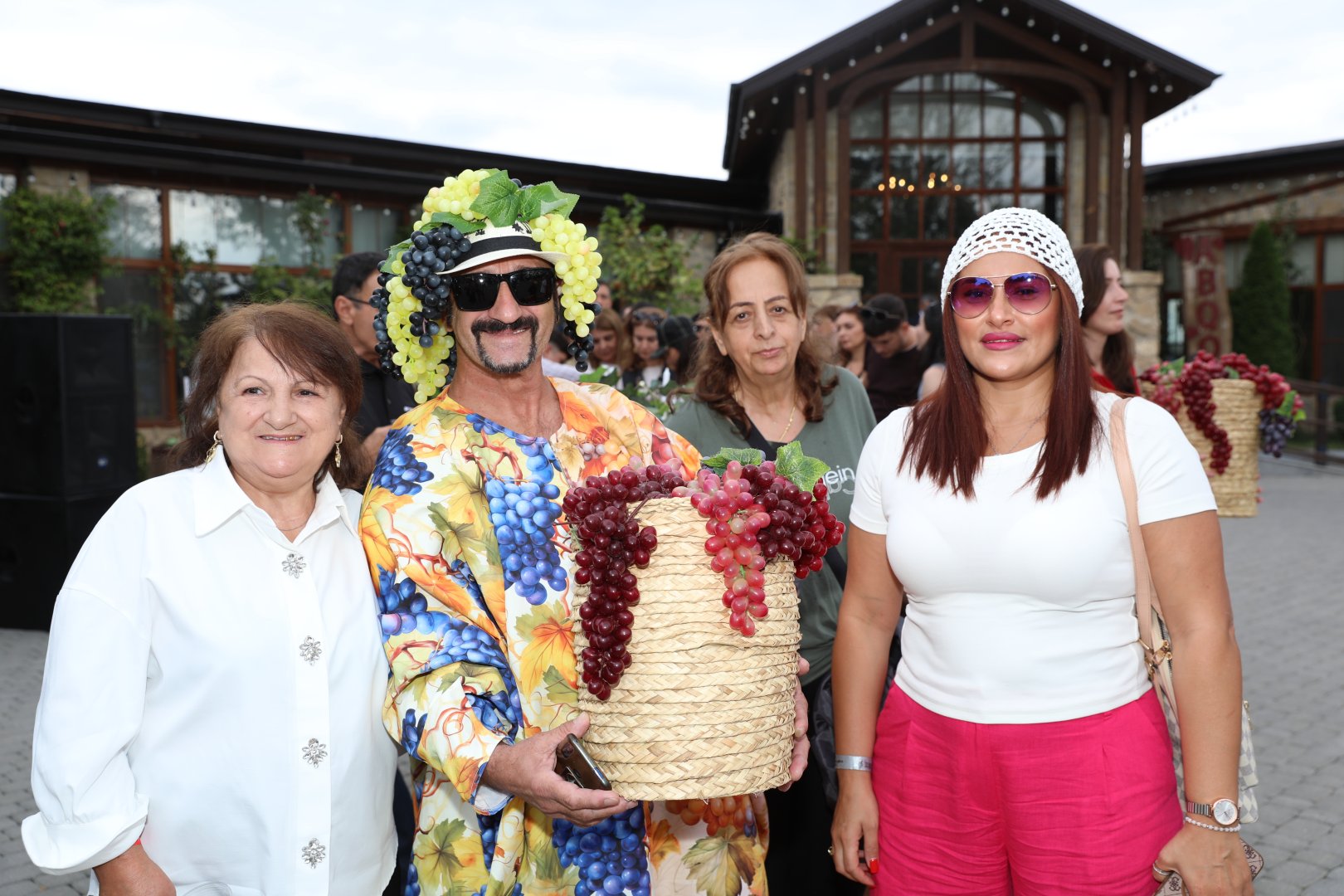 Şamaxıda Üzüm və Şərab Festivalının açılış mərasimi keçirilib (FOTO)