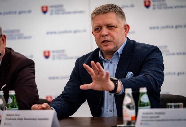 Fitso Slovakiya hərbçilərinin Rusiya ilə münaqişədə iştirakını istisna edib