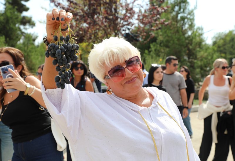 Üzüm, şərab və musiqi - Şamaxıda festival belə başa çatdı (FOTO)