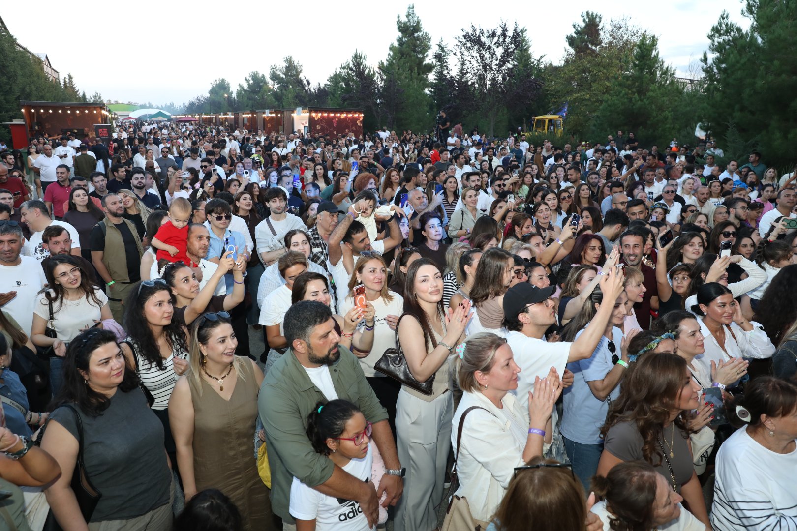 Üzüm, şərab və musiqi - Şamaxıda festival belə başa çatdı (FOTO)