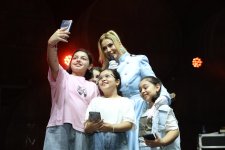 Meysəridə festival axşamı: səhnədə sevilən ifaçılar (FOTO/VİDEO)