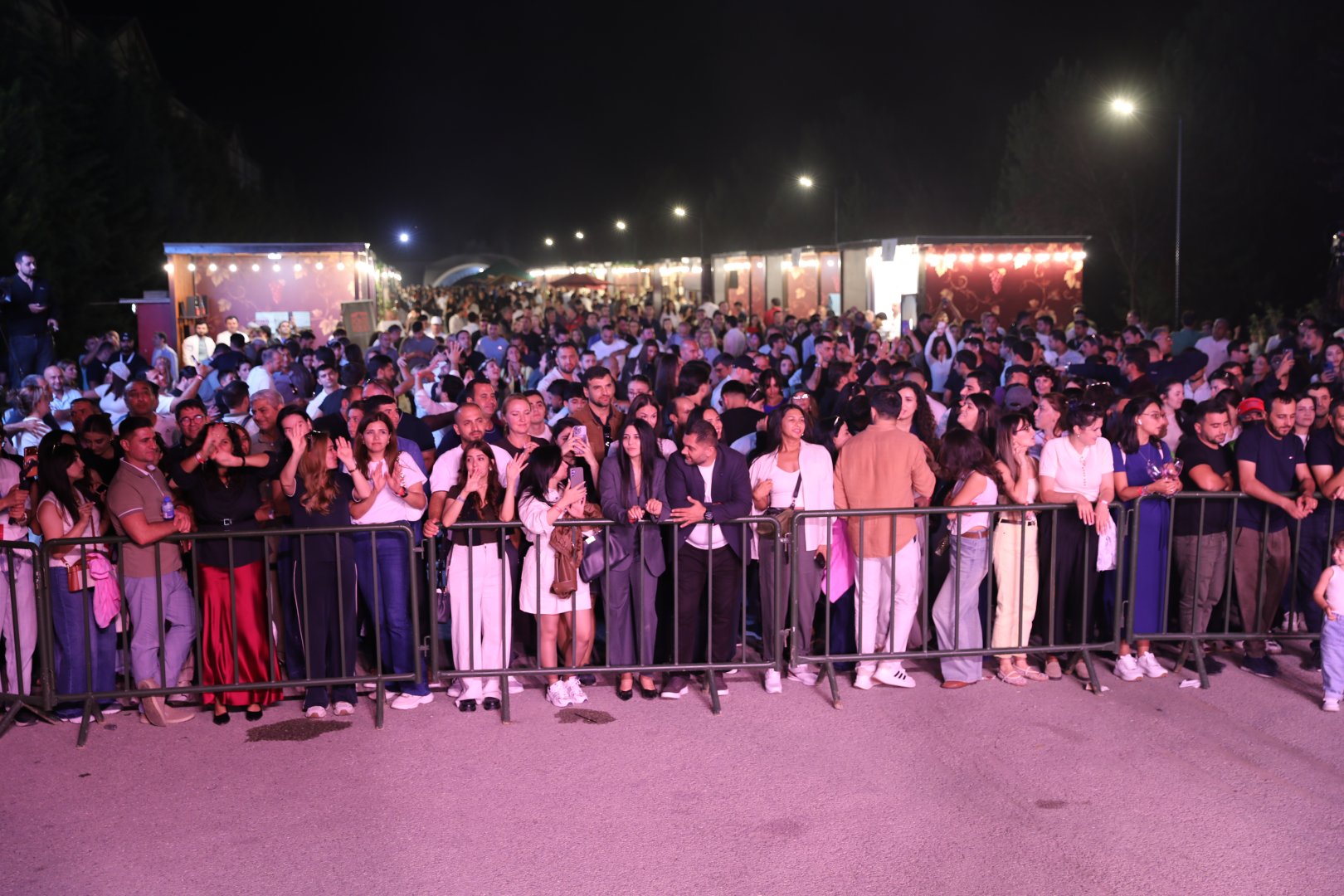 Meysəridə festival axşamı: səhnədə sevilən ifaçılar (FOTO/VİDEO)