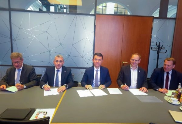 ADY və Hamburq Limanı arasında əməkdaşlığın inkişafına dair protokol imzalanıb (FOTO)