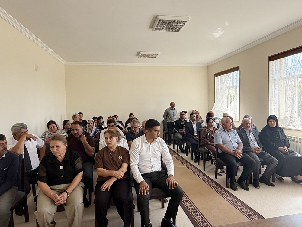 Vüqar Rəhimzadə Culfada seçiciləri ilə növbəti görüşünü keçirib (FOTO)