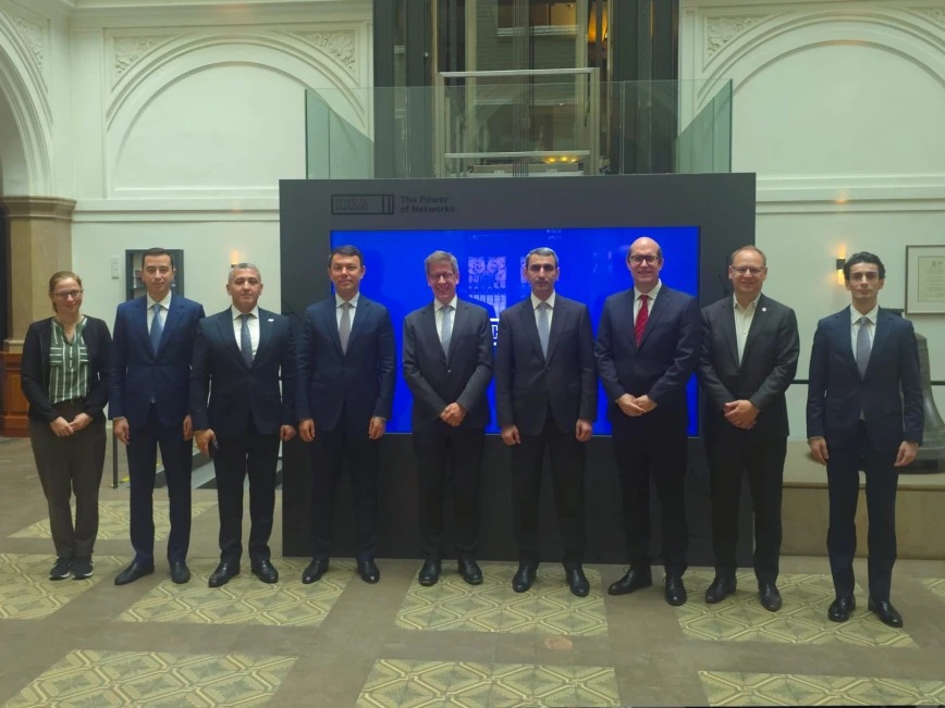 ADY və Hamburq Limanı arasında əməkdaşlığın inkişafına dair protokol imzalanıb (FOTO)