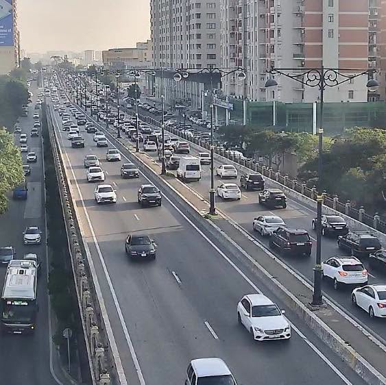 DİQQƏT: Bu yollarda tıxac var - SİYAHI (FOTO)