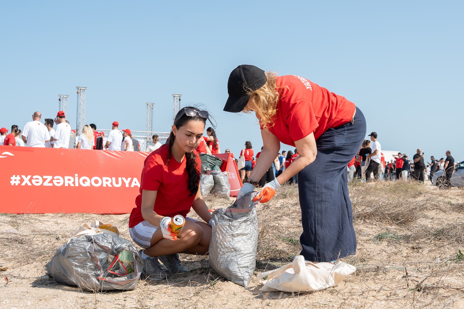 Coca-Cola-nın dəstəyi ilə “Xəzəri Qoruyaq!” ekoloji aksiyası yekunlaşıb (FOTO)