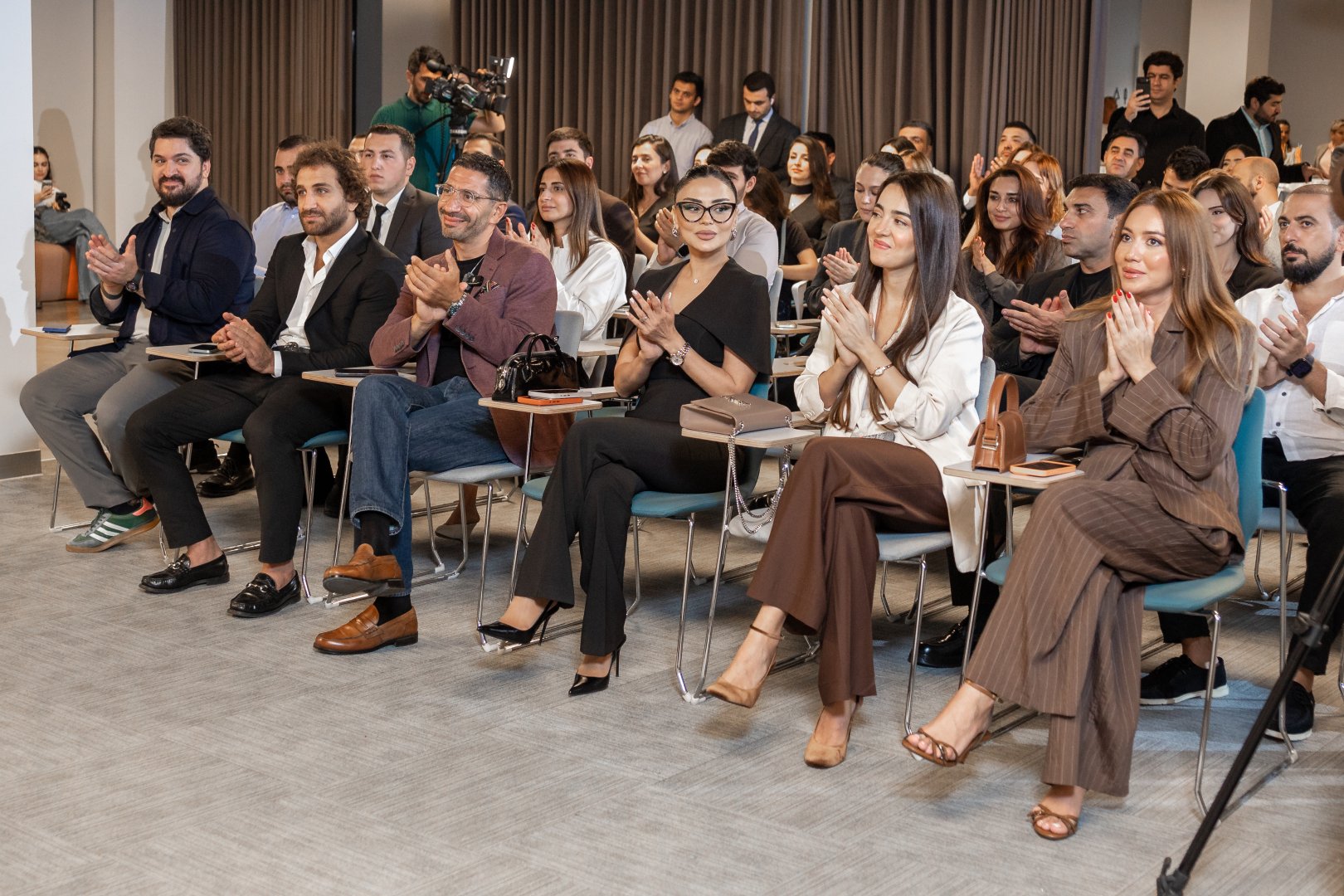 InvestAZ “PRO APP” yeni kampaniya filmində peşəkar qərarların arxasındakı yanaşmanı göstərir (FOTO)