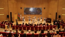 “Sənət inciləri” layihəsi üzrə ADA Universitetində mühazirə-konsert keçirilib (FOTO)