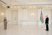 Prezident İlham Əliyev İsveçin Azərbaycanda yeni təyin olunmuş səfirini qəbul edib (FOTO)