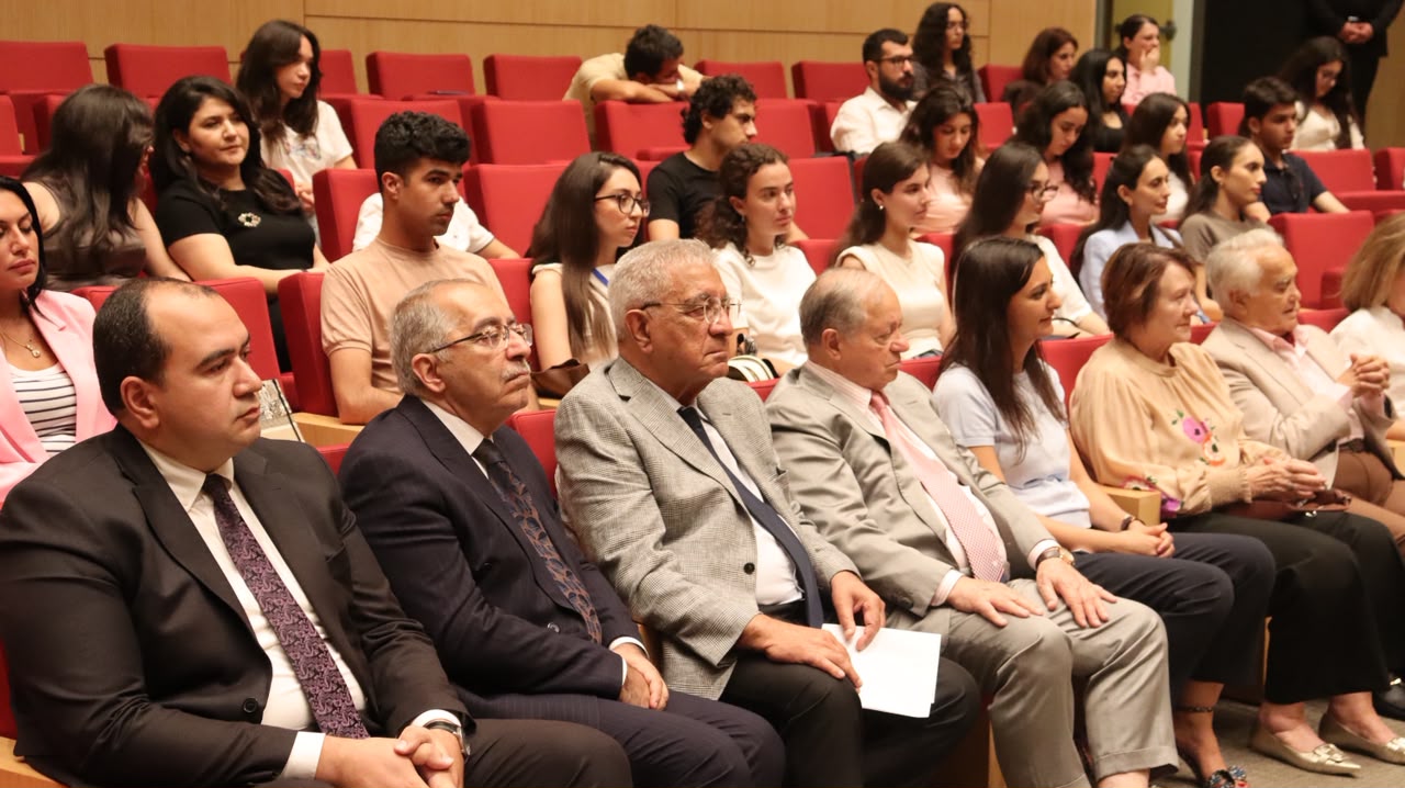 “Sənət inciləri” layihəsi üzrə ADA Universitetində mühazirə-konsert keçirilib (FOTO)