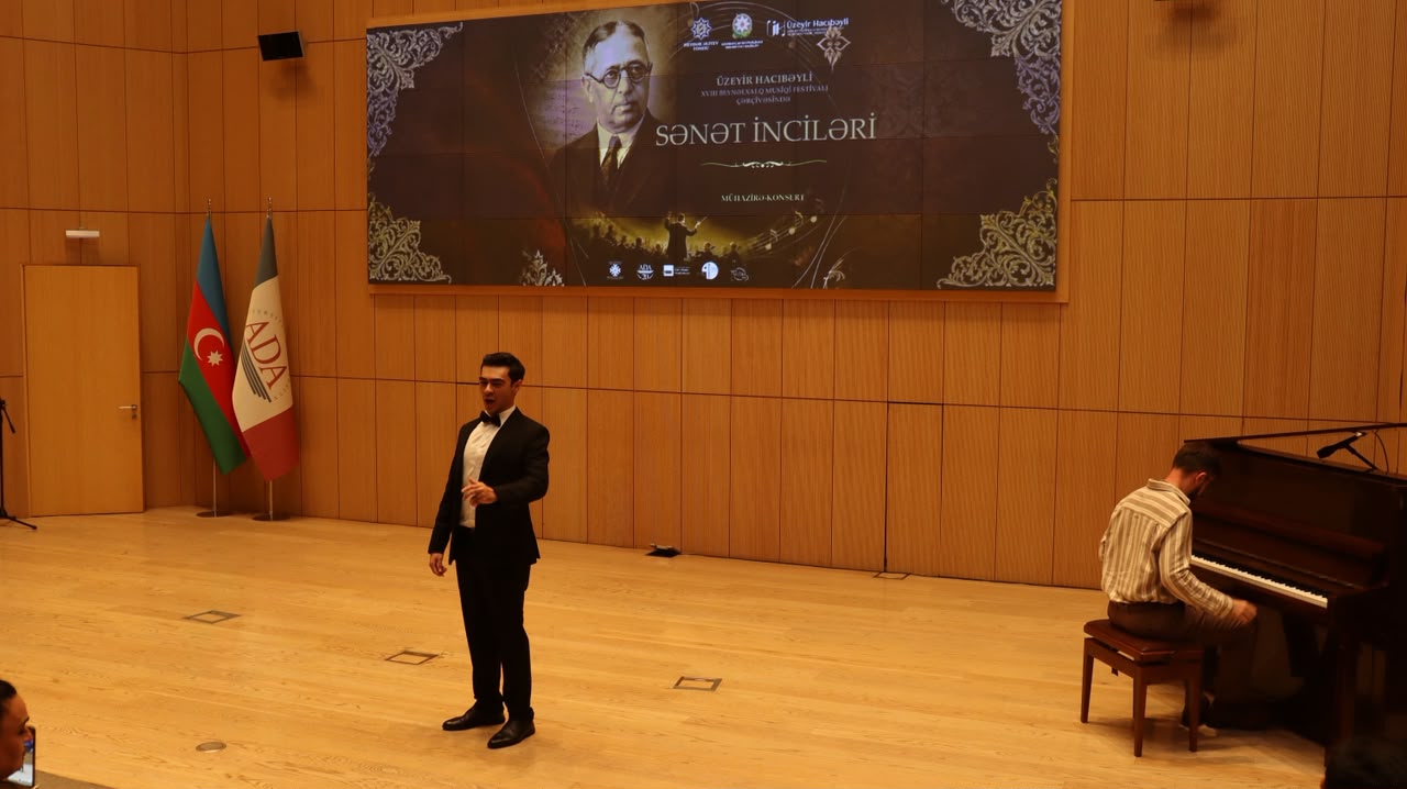 “Sənət inciləri” layihəsi üzrə ADA Universitetində mühazirə-konsert keçirilib (FOTO)