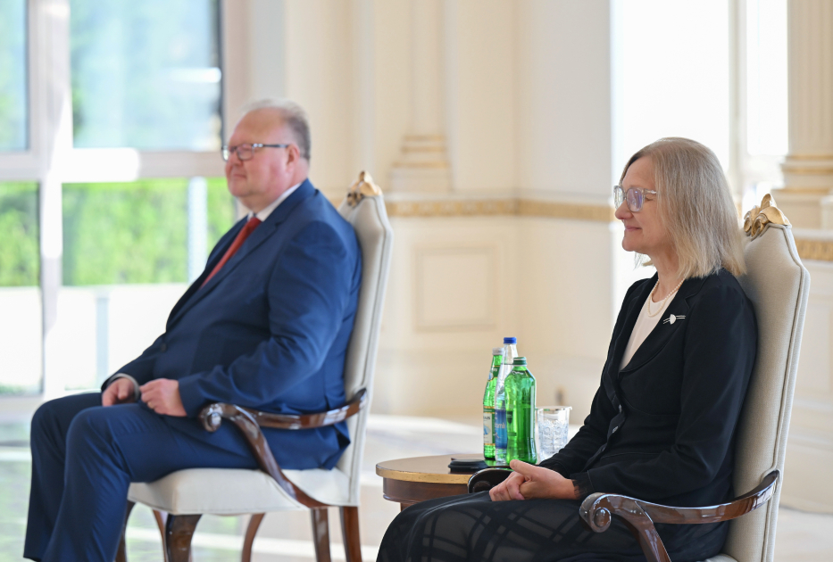 Prezident İlham Əliyev Estoniyanın Azərbaycanda yeni təyin olunmuş səfirini qəbul edib (FOTO/VİDEO)