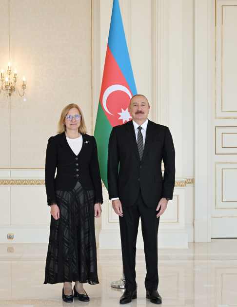 Prezident İlham Əliyev Estoniyanın Azərbaycanda yeni təyin olunmuş səfirini qəbul edib (FOTO/VİDEO)