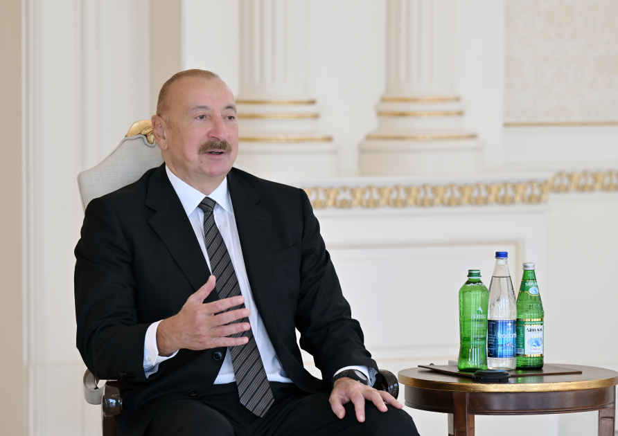 Prezident İlham Əliyev İsveçin Azərbaycanda yeni təyin olunmuş səfirini qəbul edib (FOTO)