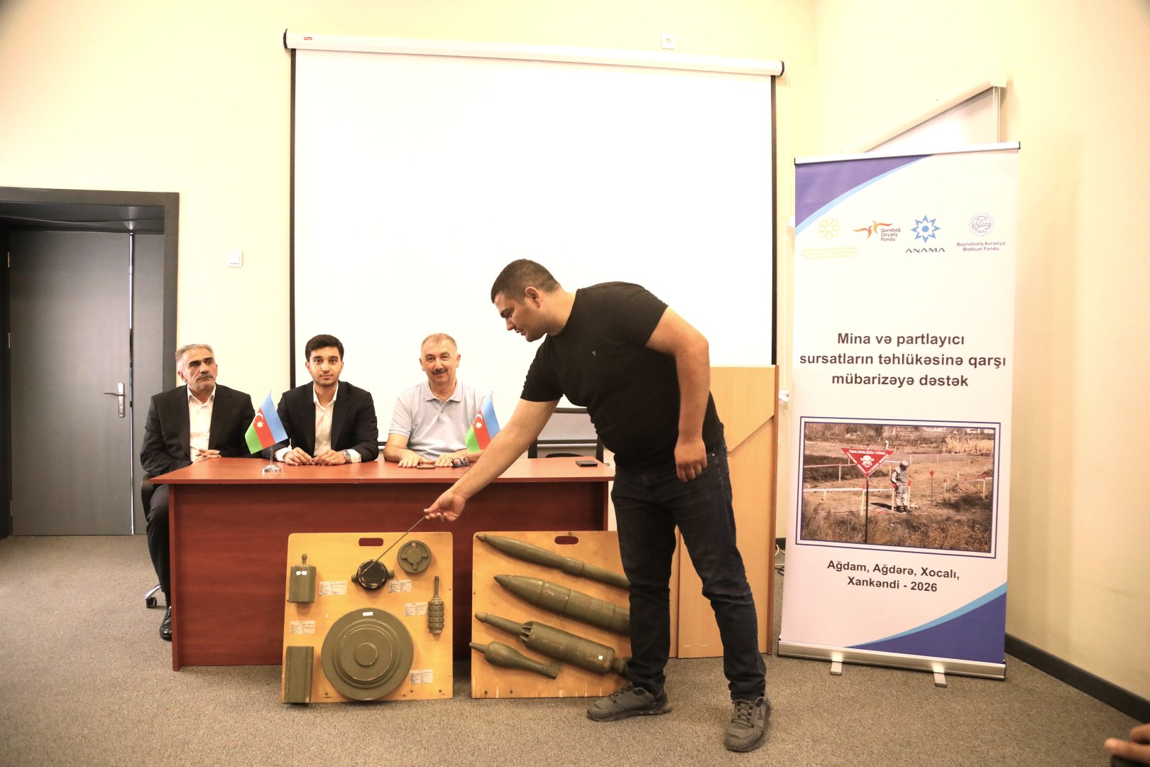 Xocalıda mina təhlükəsinə dair maarifləndirmə tədbirləri keçirilib (FOTO)