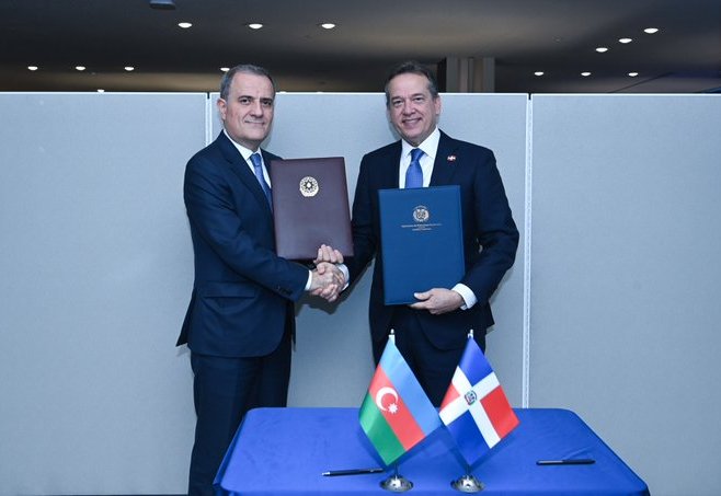 Azərbaycan və Dominikan arasında viza rejimi ləğv olunub