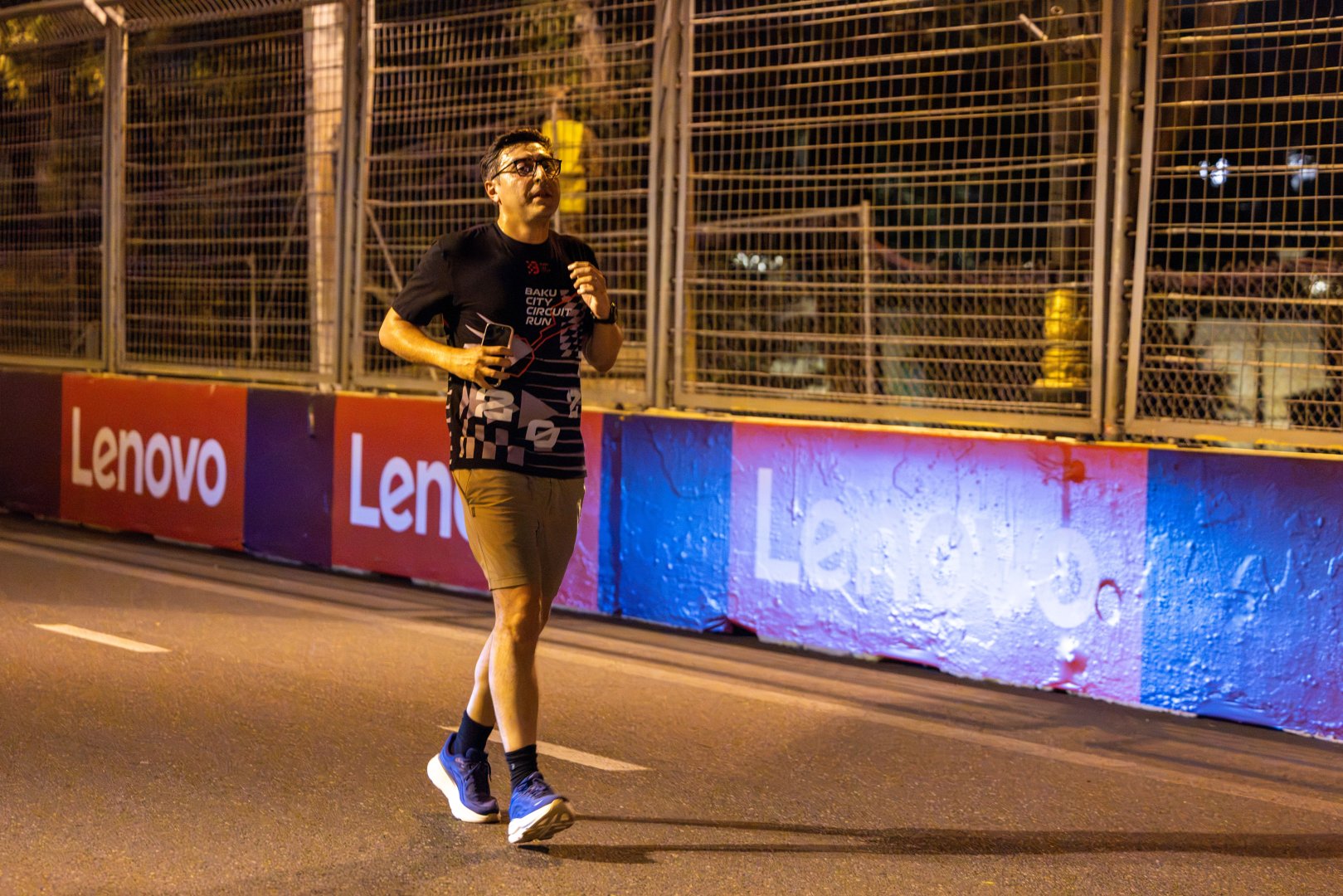 Formula 1 trekində ilk dəfə kütləvi qaçış baş tutdu (FOTO)