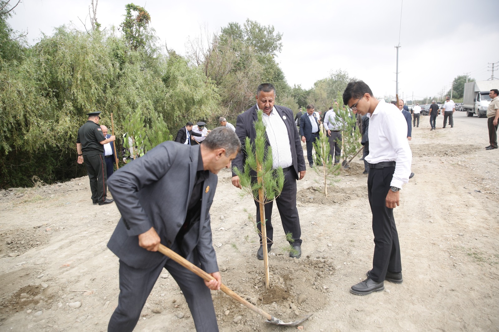 Xaçmazda şəhidlərin xatirəsinə ağacəkmə aksiyası keçirilib (FOTO)