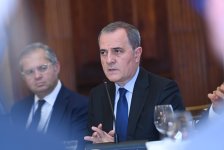 Ceyhun Bayramov ABŞ biznes nümayəndələri ilə görüşdə Azərbaycanın strateji prioritetlərini açıqlayıb (FOTO)