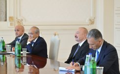 Prezident İlham Əliyev Çin və İtaliya şirkətlərinin rəhbər şəxslərini qəbul edib (FOTO)
