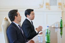 Prezident İlham Əliyev Çin və İtaliya şirkətlərinin rəhbər şəxslərini qəbul edib (FOTO)