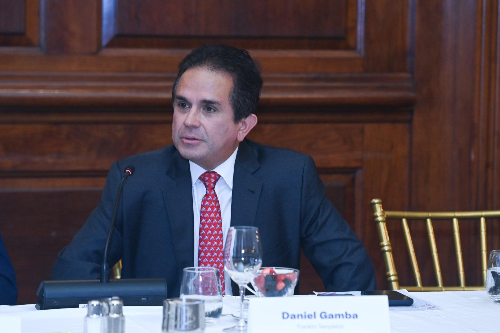 Ceyhun Bayramov ABŞ biznes nümayəndələri ilə görüşdə Azərbaycanın strateji prioritetlərini açıqlayıb (FOTO)
