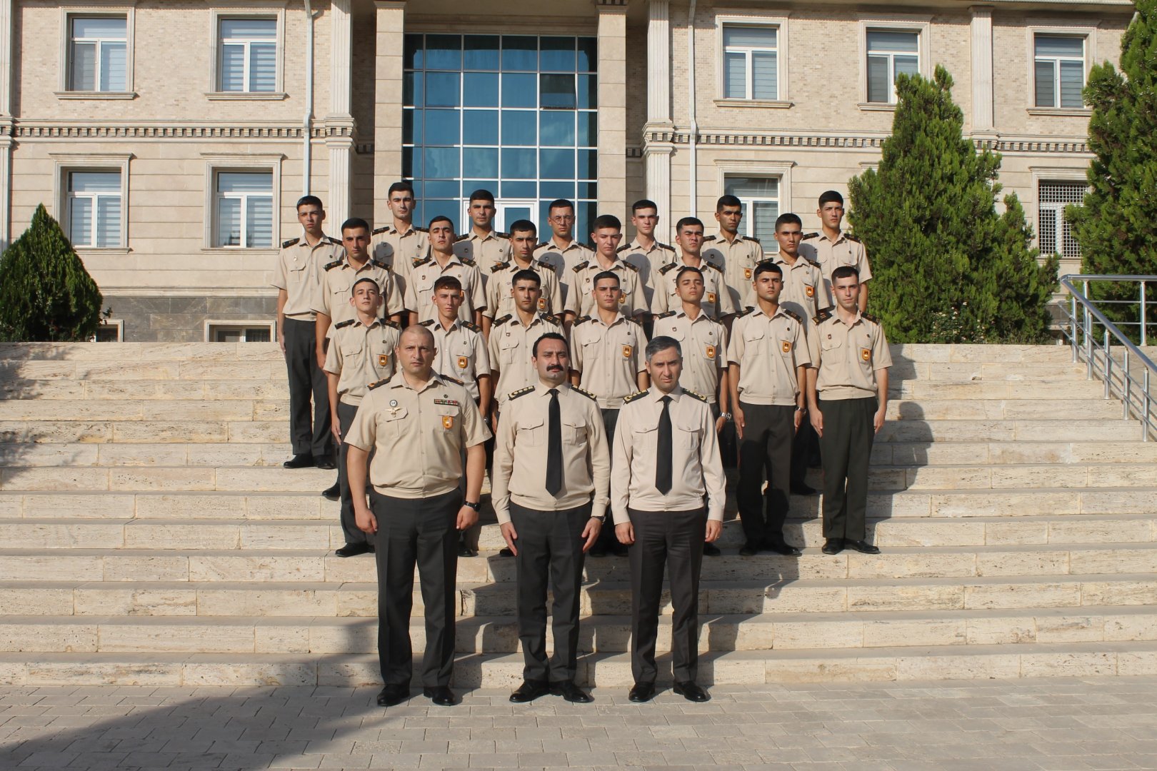 Hərbi Prokurorluğun rəhbərliyi Naxçıvanda hərbi qulluqçularla görüşüb (FOTO)