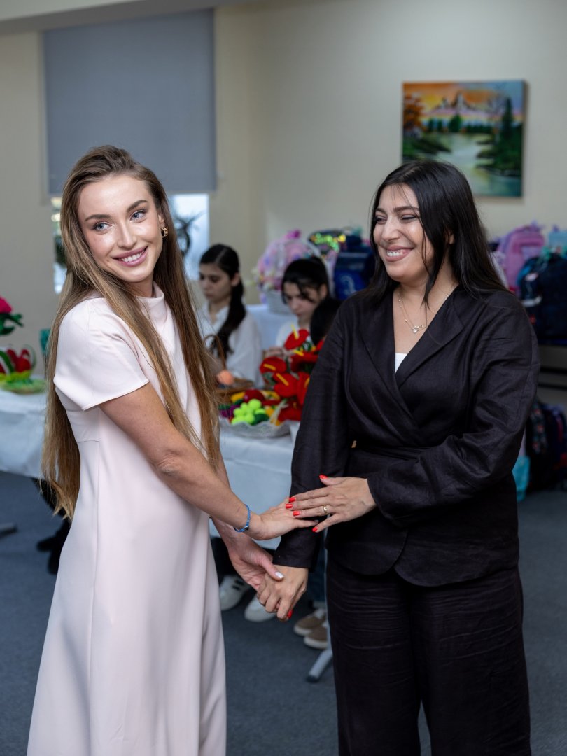 Alyona Əliyeva 3 nömrəli xüsusi təhsil müəssisəsini ziyarət edib (FOTO/VİDEO)